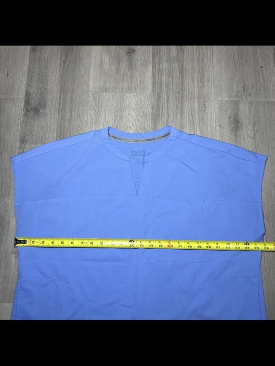 Fabletics Periwinkle Blue V-Notch Active Top - Picture 4 of 11